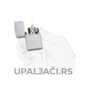 ZIPPO UPALJAČI-CLASSIC CHROME ARCH U RUCI