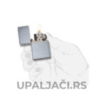 za poklon kupujem Upaljači Zippo Brushed Chrome Vintage sa Kosim Crtama