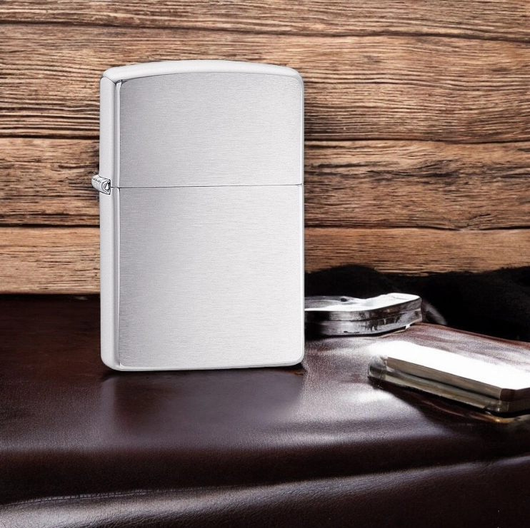 Zippo Upaljač Classic Brushed Chrome