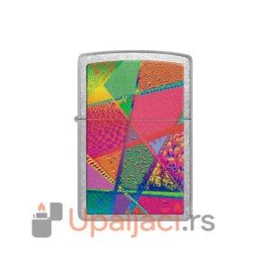 Upaljac Zippo iz kolekcije Price Fighter 2022-Retro Pattern Design na Street Chrome osnovnom upaljacu.