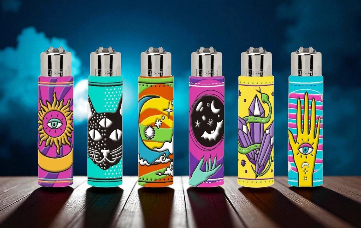 Clipper upaljači Deep Worlds – kosmički i spiritualni simboli u jarkim bojama, 6 jedinstvenih modela.
