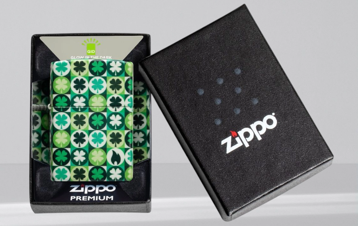 Zippo Clover upaljač sa detelinama koje svetle u mraku i 540 Color dizajnom