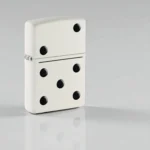 Zippo Domino Design – Igrački Motiv u Belom Mat Stilu