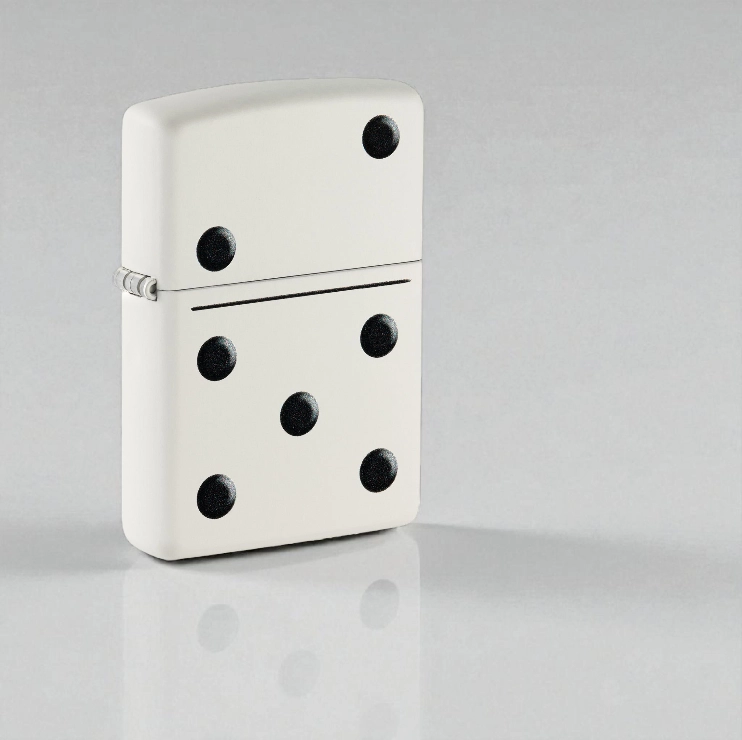 Zippo Domino Design – Igrački Motiv u Belom Mat Stilu