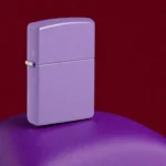 Zippo Smoky Lavender – Elegantna Lavanda za Svaku Sezonu