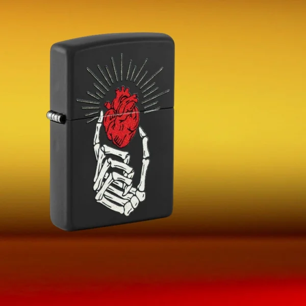 Zippo Undying Love – Mračna Romantika na Crnoj Površini