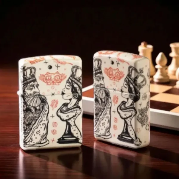šahovski motiv na zippo upaljaču