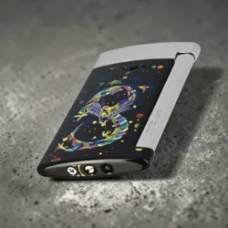 Crni S.T. Dupont Slim 7 Dragon upaljač sa zlatnim detaljima – luksuzni model