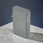 Bočni prikaz Ronson Black Ice upaljača