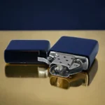 Mehanizam paljenja Ronson Dark Blue Matt upaljača sa kremenom