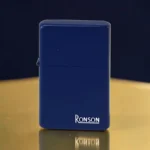 Ronson Dark Blue Matt benzinski upaljač sa tamno plavom mat završnicom