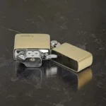 Mehanizam paljenja Ronson Gold Brushed upaljača sa kremenom
