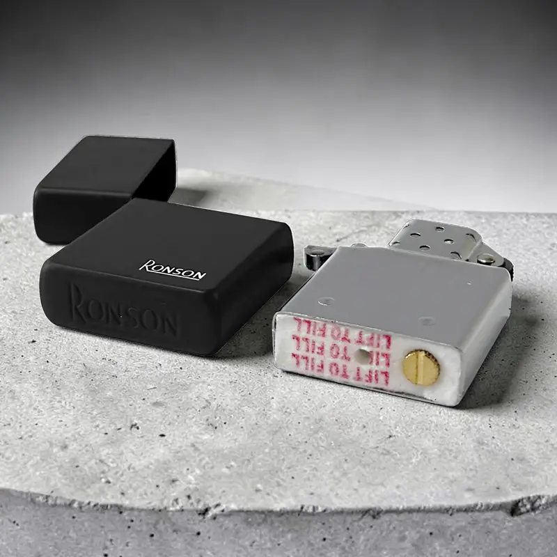 Ronson Black Matt - Upaljač na Benzin 9 Unutrašnji deo Ronson benzinskog upaljača sa rezervoarom za benzin