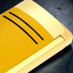 Detalji na S.T. Dupont Maxijet Honey / Golden zlatnom upaljaču
