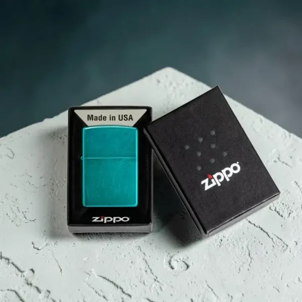 Upaljač Zippo Candy Teal u poklon kutiji