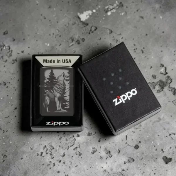 Upaljač Zippo Howling Wolf u poklon kutiji