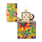 Otvoren Zippo Cannabis Design sa mesinganim insertom i 540 Fusion dekoracijom