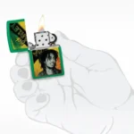Zippo Bob Marley Grass Green upaljač u ruci