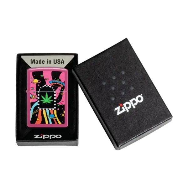 Zippo Cannabis Frequency 48928 u originalnom Zippo pakovanju