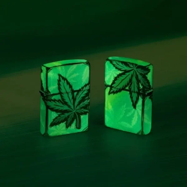 Zippo Glowing Leaves 46253 Glow in the Dark efekat