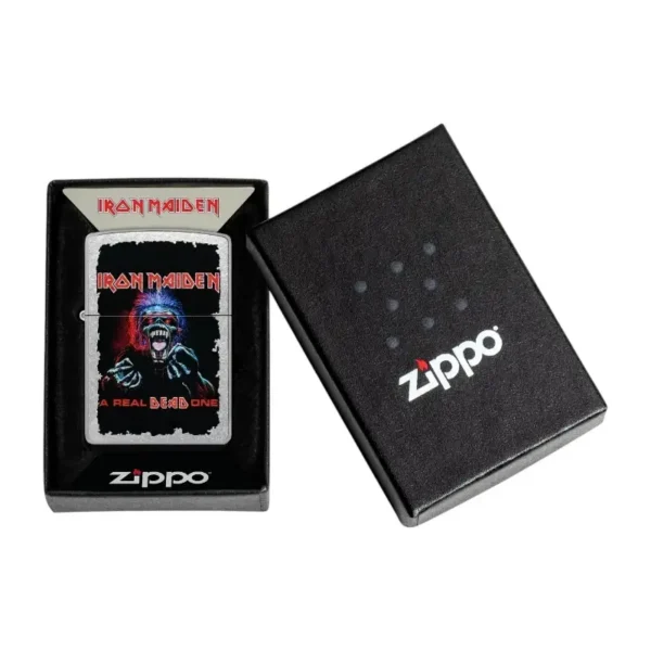 Zippo Iron Maiden A Real Dead One upaljač u originalnom poklon pakovanju