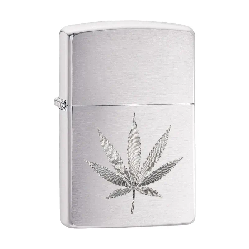 zippo-marijuana-leaf-29587-bocni-prikaz-upaljaca Bočni prikaz Zippo Marijuana Leaf 29587 Brushed Chrome upaljača